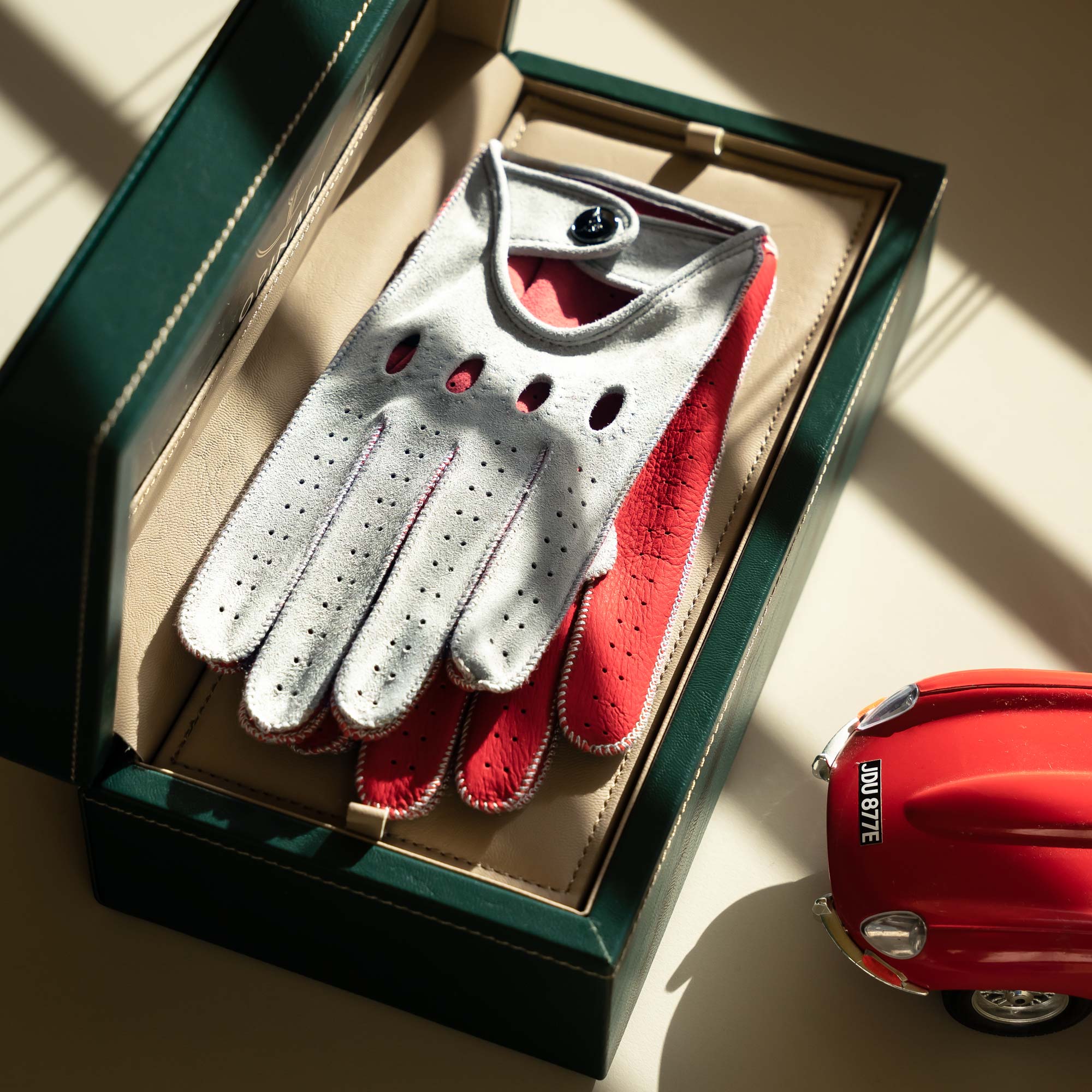 Red grey suede deerskin leather Italian driving gloves