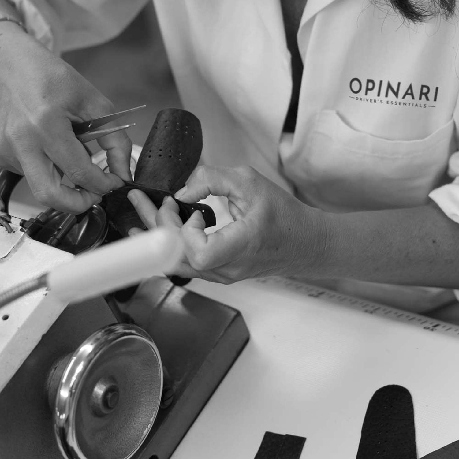 Custom made driving gloves handcrafted in italy