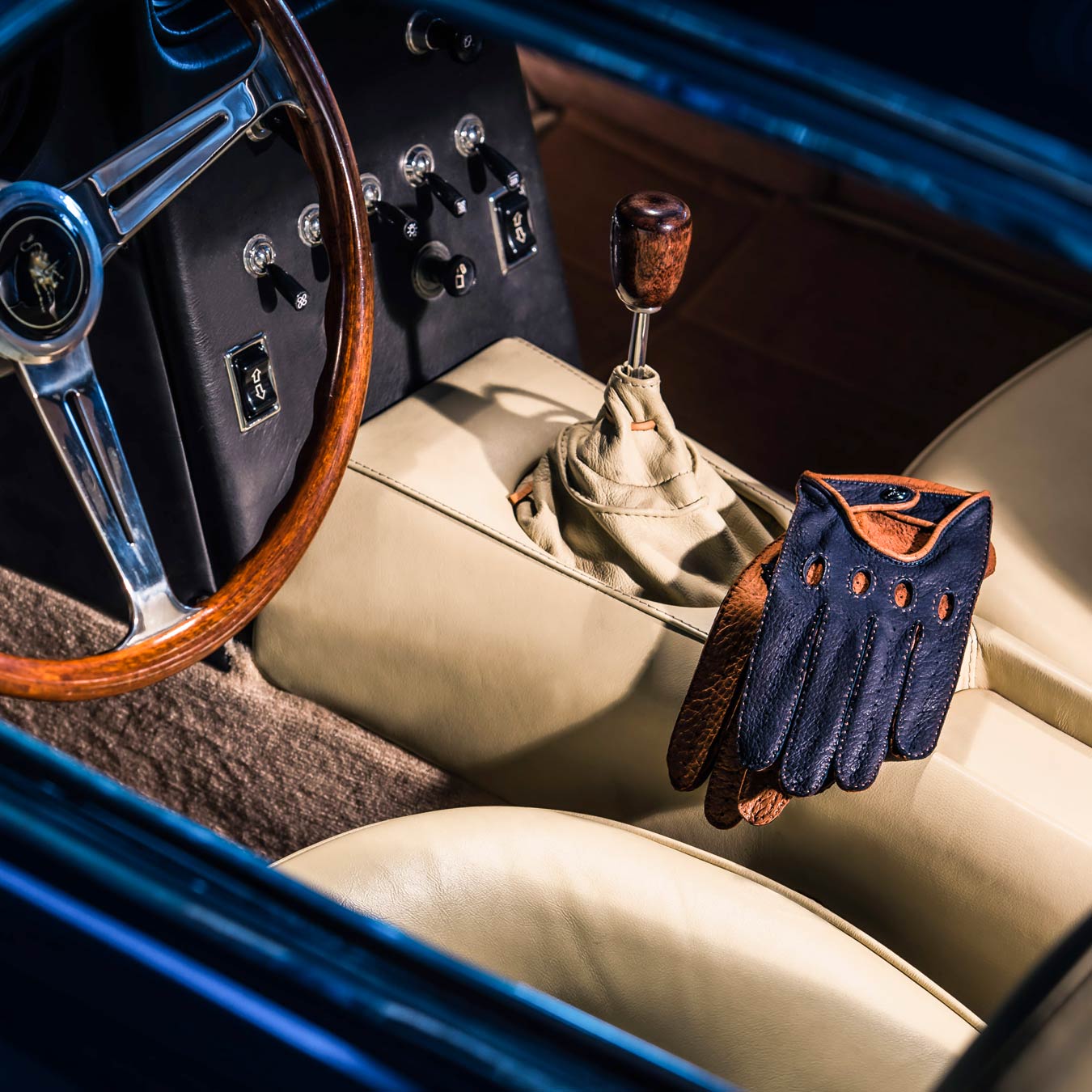 Blu notte blue Lamborghini driving gloves - Opinari - Driver's Essentials