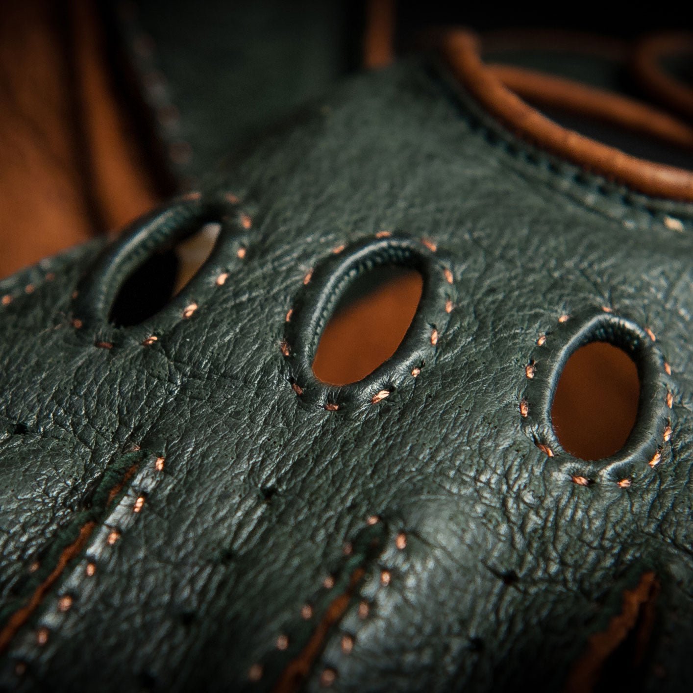 Corsa Verde Green driving gloves - Opinari - Driver's Essentials