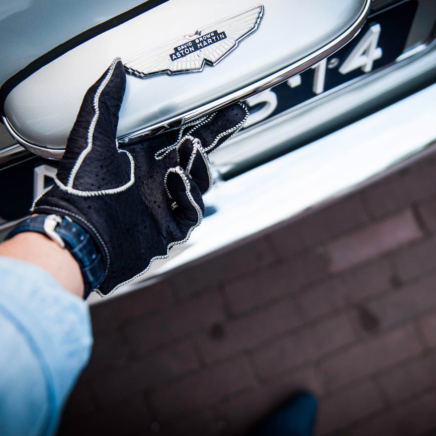 Blue white leather driving gloves Aston Martin DB5