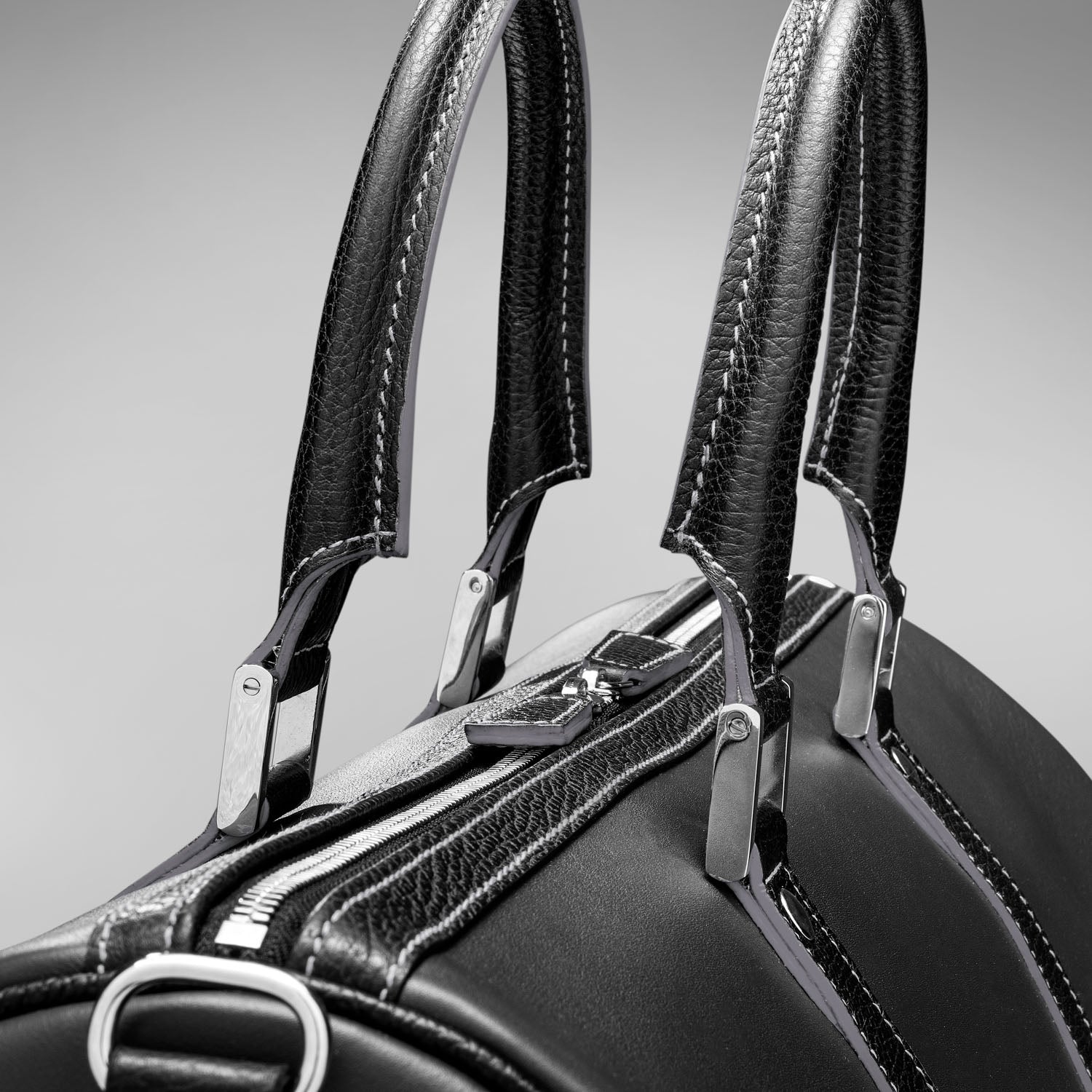 ROADTRIPPER BAG 45 // 55 - Nero - Opinari - Driver's Essentials